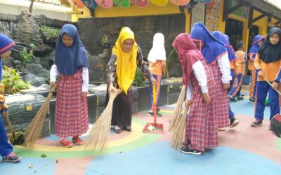 Komitmen Warga SDN 2 Banjar Sebagai Sekolah Berwawasan dan Peduli  Lingkungan