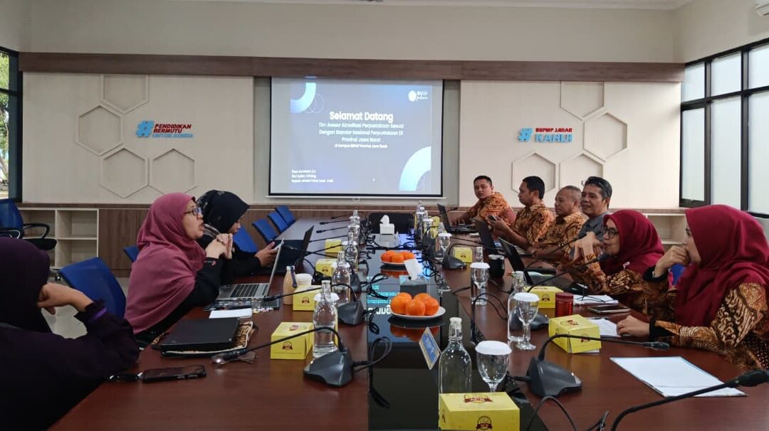 Perkuat Standar Layanan, BBPMP Provinsi Jawa Barat Lakukan Visitasi Akreditasi Perpustakaan