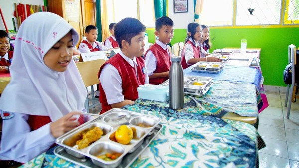 Tak Sekadar Makan, Program MBG Dorong Kesehatan dan Prestasi Belajar Siswa